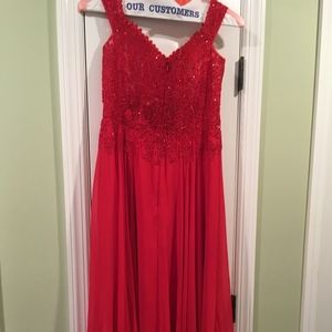 Red Full Length Camille De Vie Dress - Size 8